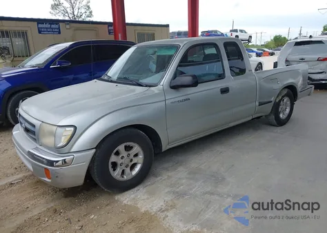 2000 Toyota Tacoma из США, поврежденный, VIN 4TAVL52N1YZ681968